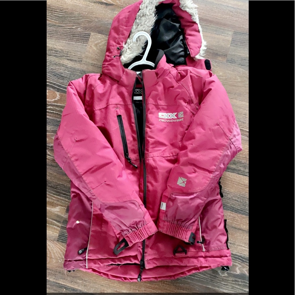 REDUCED🔴🔴SNOWMOBILE SUIT FOR YOUR KIDDO!Performance Outerwear